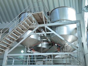 白酒行業(yè)創(chuàng)業(yè)者,購買釀酒設(shè)備時(shí)應(yīng)注意什么